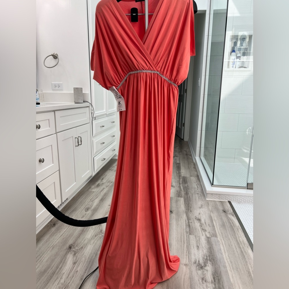 Koh Koh Women’s Coral dress NWT Size Large